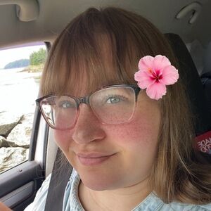 Meet your Posher, Kelly